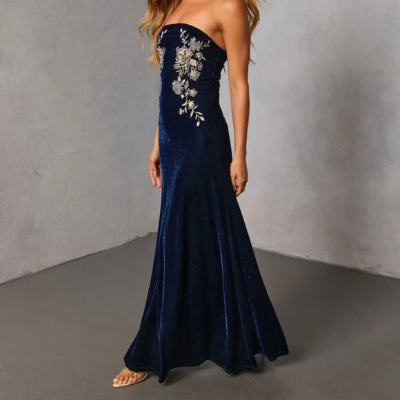 VICI Dresses & Skirts - VICI Wild Grace Velvet Embroidered Maxi Dress